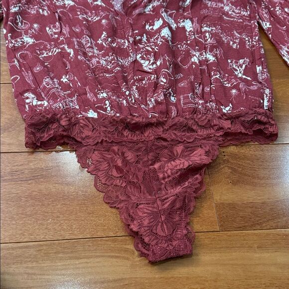 NWT Free People Intimately Everythings rosy bodysuit In Western Print size SP - Picture 7 of 14